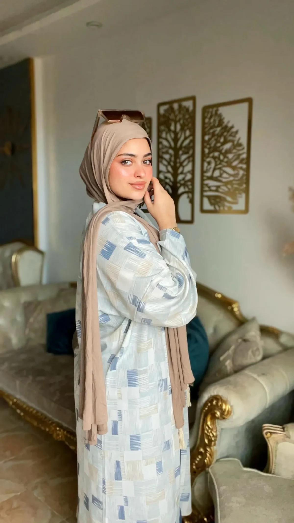 Stylish & Comfy Cardigan - Image 1