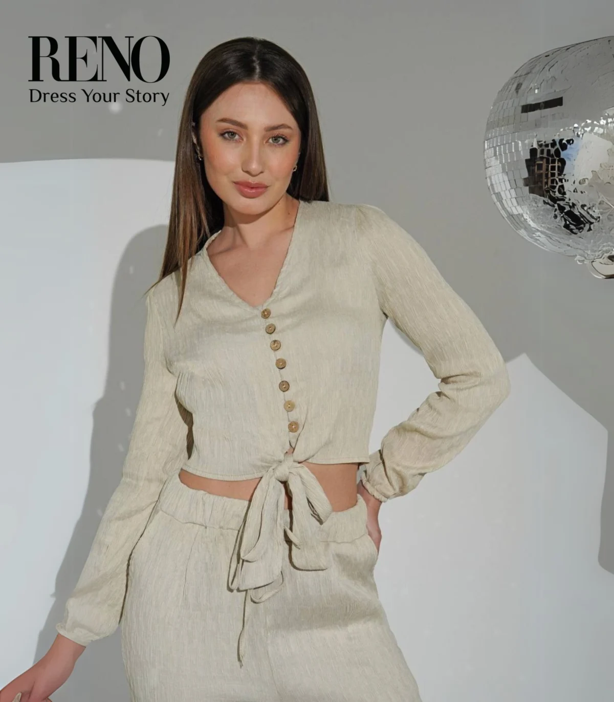 Freska Linen Suit – Crop Top & Pants for a Bold, Modern Look - Image 1