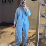 Lightweight and practical denim suit with a modern design